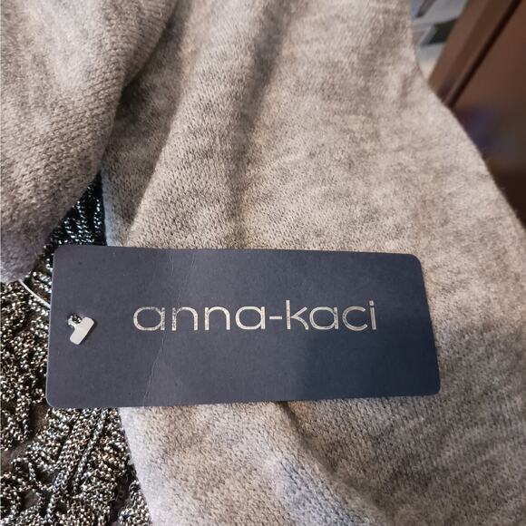 Beaded Fringed Skull Sweater NWT - Picture 8 of 8